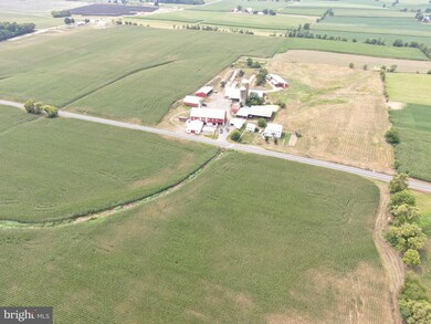 3765 Pioneer Dr, Saint Thomas, PA 17252 - photo 2