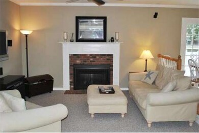 53 Chestnut St, South Dartmouth, MA 02748 - photo 2