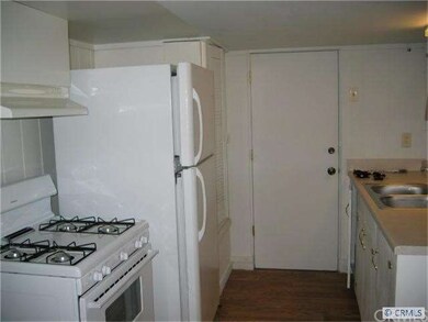Kitchen Area 2