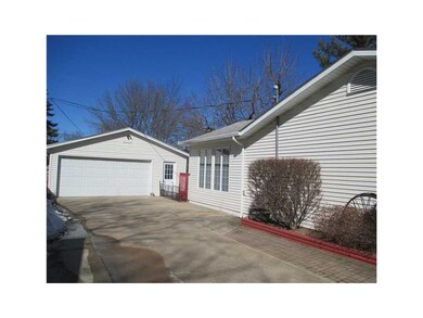 Garage.