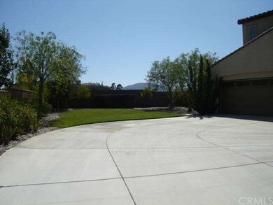 45057 Laurel Glen Cir, Temecula, CA 92592 - photo 2