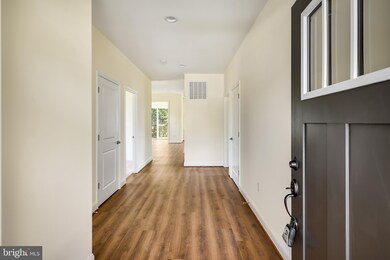 120 Amberfield Ct, Winchester, VA 22602 - photo 2