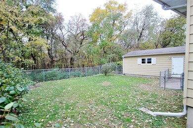 4027 Timber Ln, Des Moines, IA 50317 - photo 3