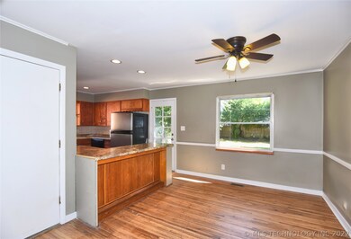 Lots of cabinets and counter space in this great k