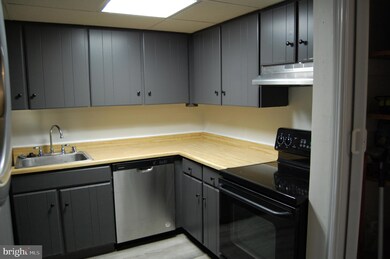 800 Windstream Way unit B, Edgewood, MD 21040 - photo 6