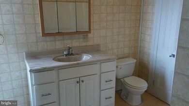 201 203 E Main St, Mount Joy, PA 17552 - photo 3