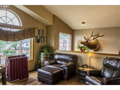 427 SW 30th Ct, Troutdale, OR 97060 - photo 3