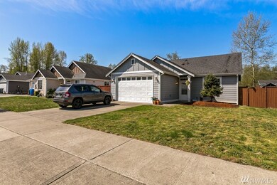 913 Grinnell Ave SW, Orting, WA 98360 - photo 2