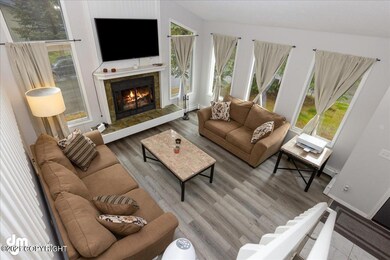 07-Living Room-ELKO2386