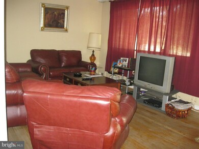 6109 Sargent Rd, Hyattsville, MD 20782 - photo 6