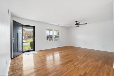 693 Charlecote Dr, Virginia Beach, VA 23464 - photo 3