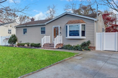 5 Zenith Rd, Rocky Point, NY 11778 - photo 2