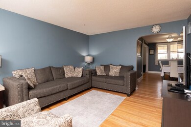 652 Rively Ave, Glenolden, PA 19036 - photo 3