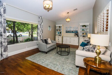 E Living Room