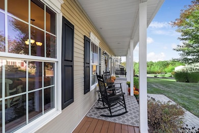 58 Red Maple Way, New Windsor, NY 12553 - photo 4