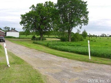 Other driveway into yard