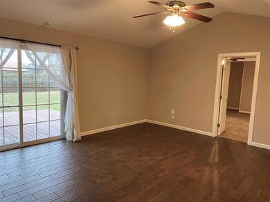 1121 Greendale Dr, Bedford, TX 76022 - photo 3