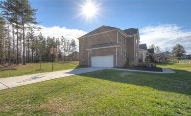 Side load garage is over 600 sq feet as there is storage/workshop space