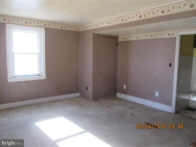 412 Ives Ave, Penns Grove, NJ 08069 - photo 5