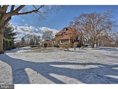 530 N Brobst St, Reading, PA 19607 - photo 2