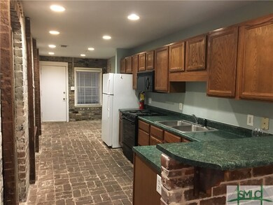 10 E Jones St unit Garden Level, Savannah, GA 31401 - photo 5