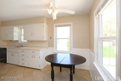 1414 Herrick Ave NE, Grand Rapids, MI 49505 - photo 7