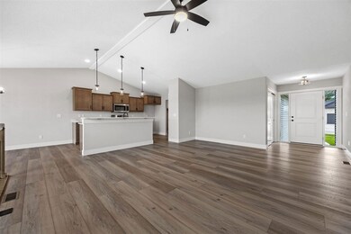 3660 Mclain Way, Hiawatha, IA 52233 - photo 6