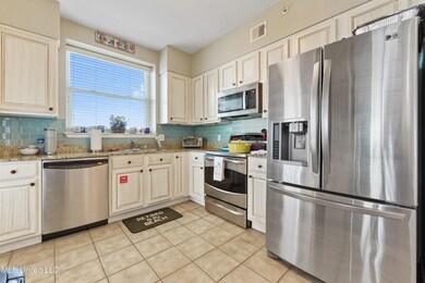 Legacy Towers Condo Rentals unit 908, Gulfport, MS 39507 - photo 7