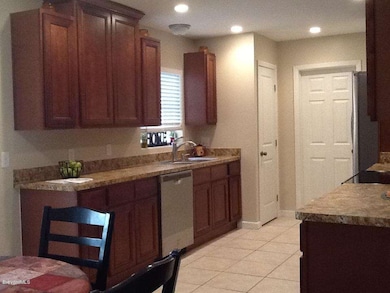 Kitchen Dining Combo