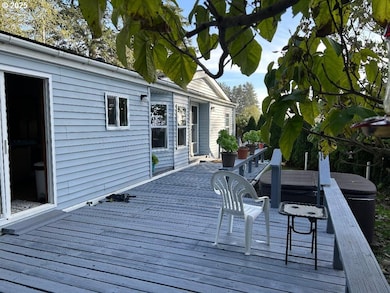 96465 Coverdell Rd unit 20, Brookings, OR 97415 - photo 3