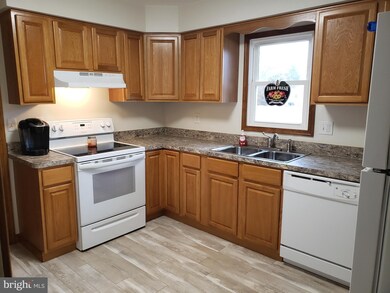 2115 Oak St, Wilmington, DE 19808 - photo 5