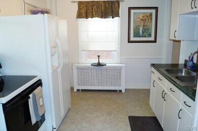 2215 W Washington St, Allentown, PA 18104 - photo 3