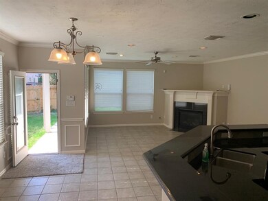 919 Fisher St unit D, Houston, TX 77018 - photo 4