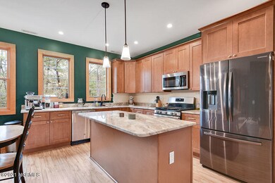 940LacersWay-05