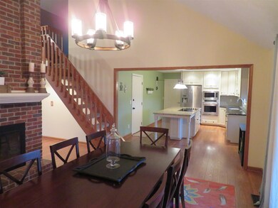 5311 W Sherwood Dr, Newburgh, IN 47630 - photo 7