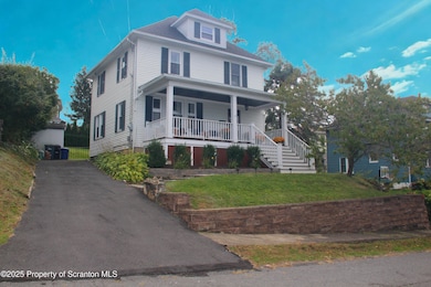 521 6th St, Dunmore, PA 18512 - photo 3