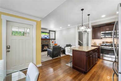 1060 Lafromboise St, Enumclaw, WA 98022 - photo 2