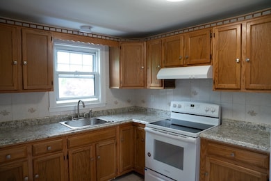 52 Newcroft Cir unit 2, Mattapan, MA 02126 - photo 2