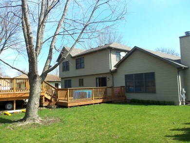 1624 Jamey Ct, Morris, IL 60450 - photo 3