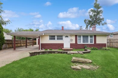 3 Alameda Dr, Carpentersville, IL 60110 - photo 2