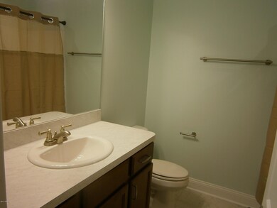 5 Applemint Lane Bathroom2