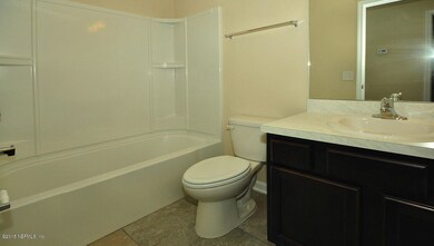 107Capri_Bath2