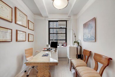 115 E 61st St unit 10A, New York, NY 10065 - photo 3
