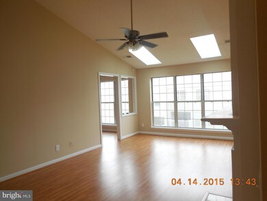 8204C Crossbrook Ct unit 301, Lorton, VA 22079 - photo 5