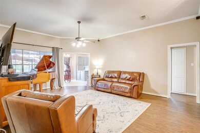 126 Chimney Rock Dr, Weatherford, TX 76086 - photo 6