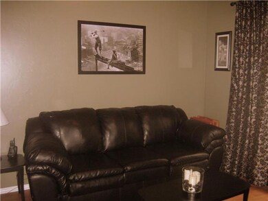 Studio/Study/Office.