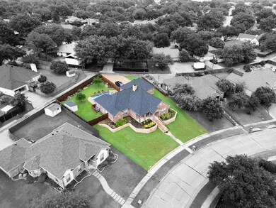 1104 Lakeway Dr, Ennis, TX 75119 - photo 3