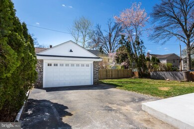 627 Ashurst Rd, Havertown, PA 19083 - photo 5