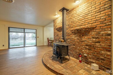 45050 43rd St E, Lancaster, CA 93535 - photo 7