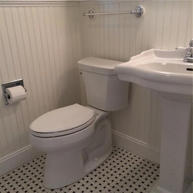 29 Ridgewood Rd, Middletown, RI 02842 - photo 5